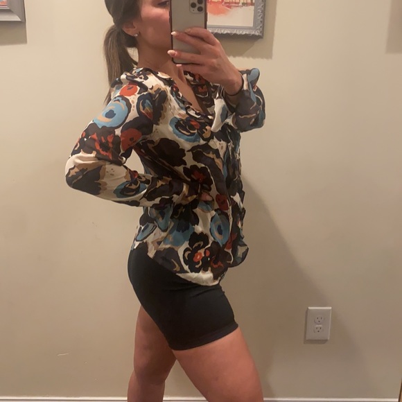 i.e. petite 100% Silk V-Neck Ruffled Floral Blouse - Picture 2 of 11